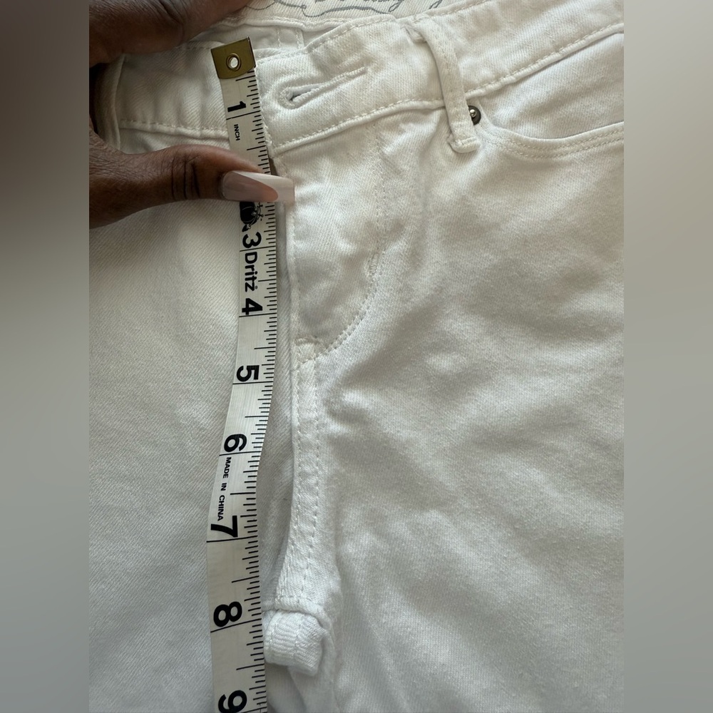 Levi's White Straight Leg Jeans - never worn - Picture 5 of 12